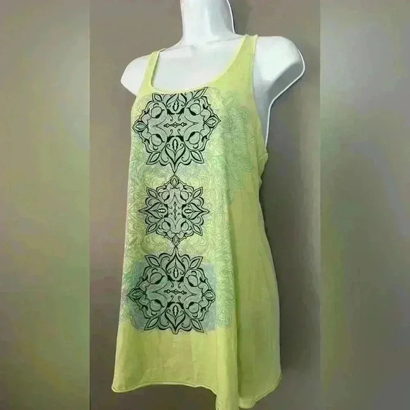 Te Verde Racer Back Activewear Women's Tank Top (185) - Picture 5 of 10